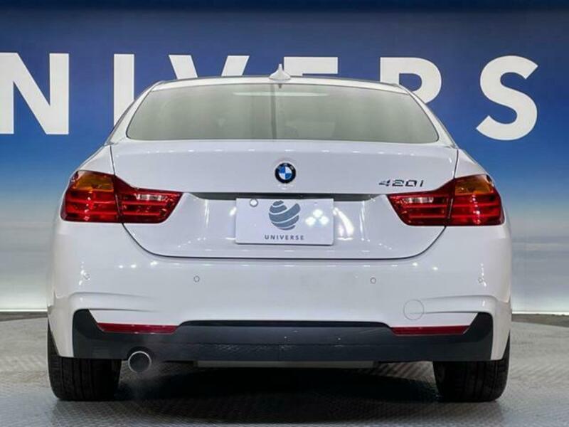 4 SERIES