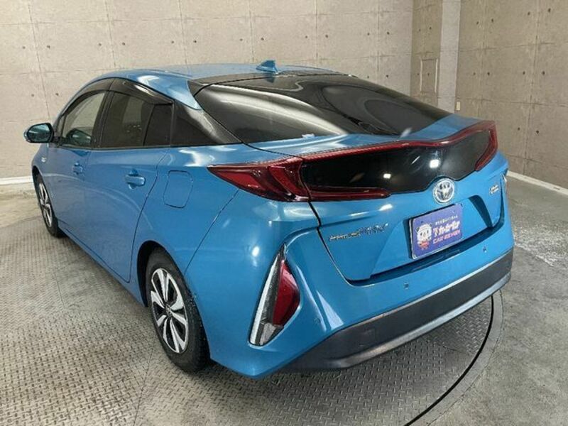 PRIUS PHV