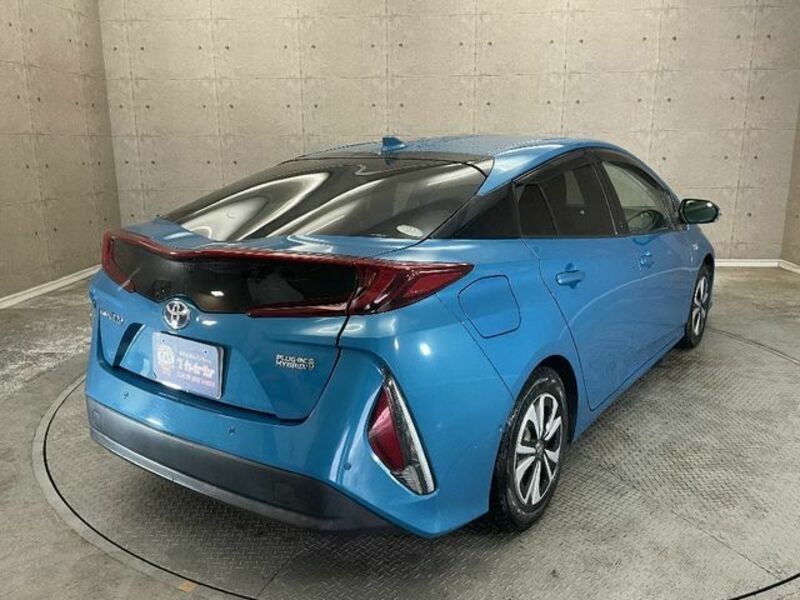 PRIUS PHV