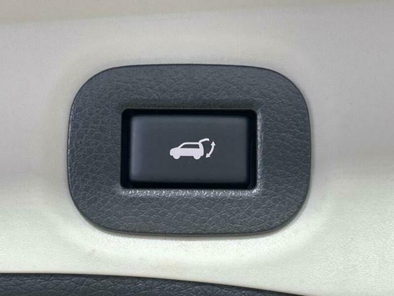 X-TRAIL-7