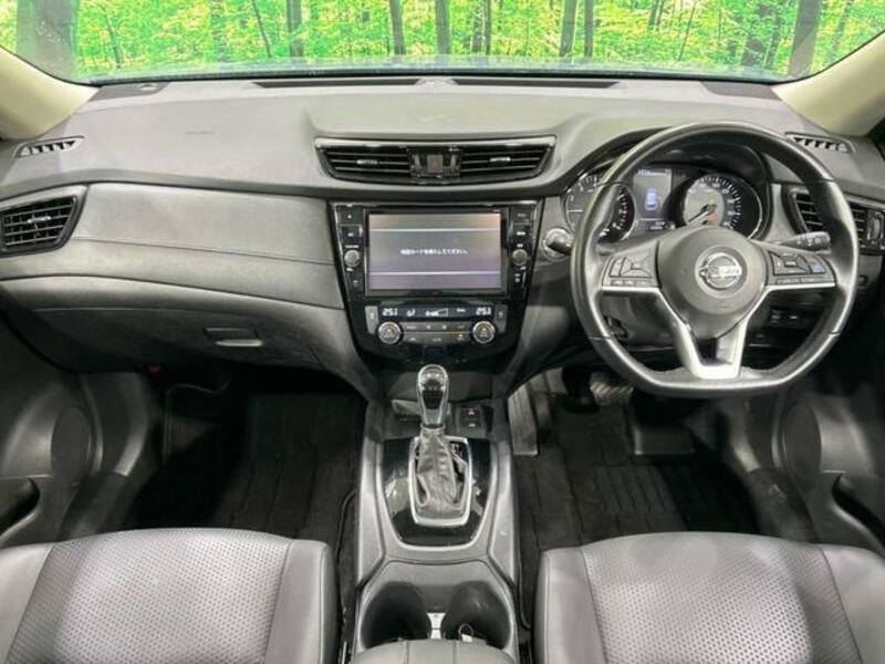 X-TRAIL-1