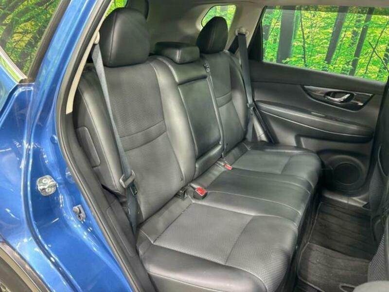X-TRAIL-10