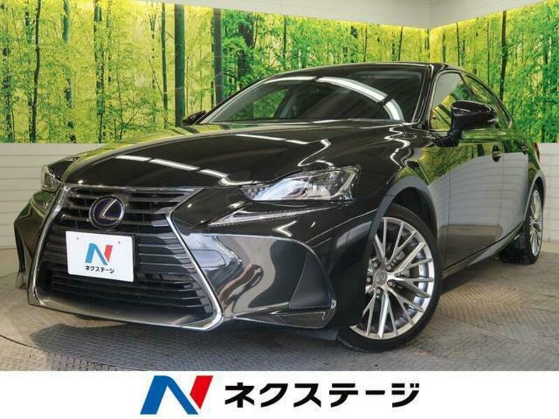 LEXUS IS