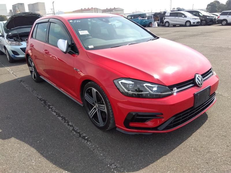 GOLF R