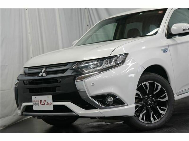 OUTLANDER PHEV