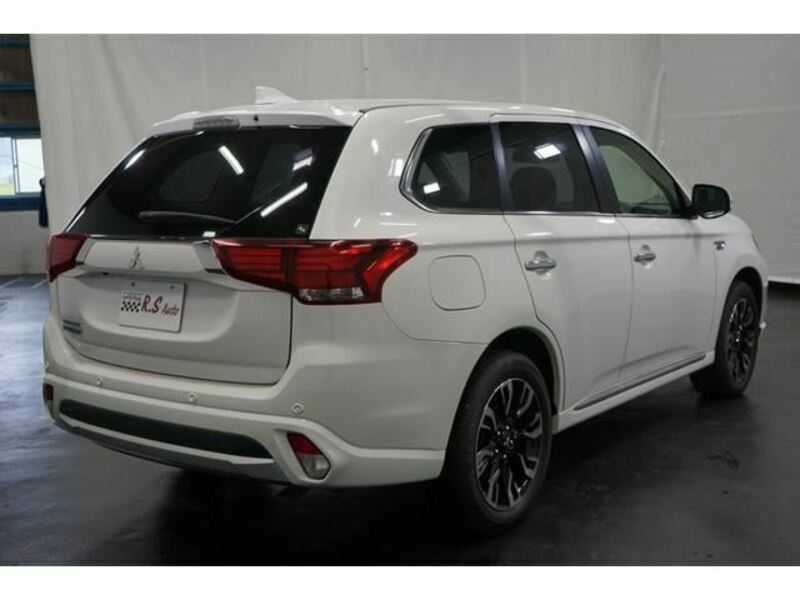 OUTLANDER PHEV