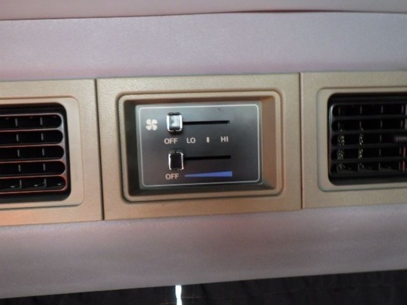 HIACE VAN-68