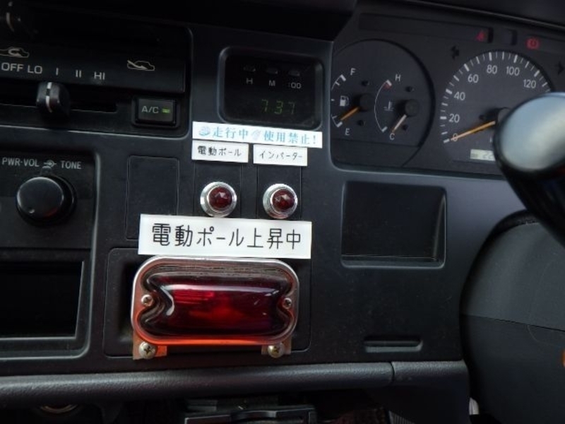 HIACE VAN-63