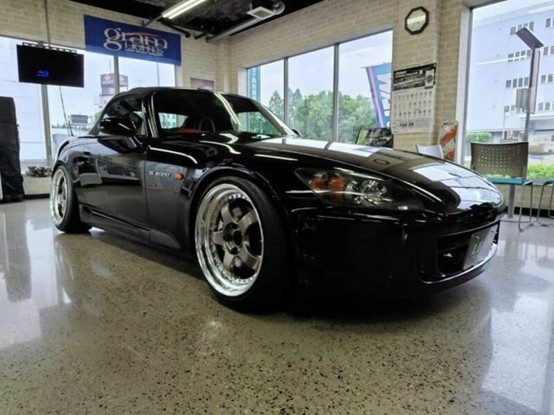 S2000