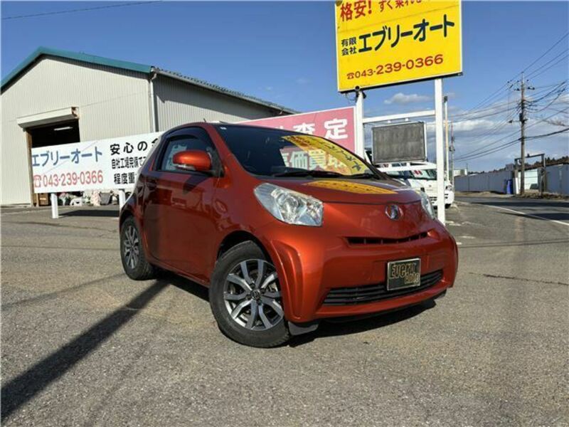 TOYOTA IQ