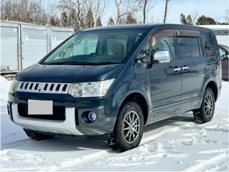 MITSUBISHI DELICA D5