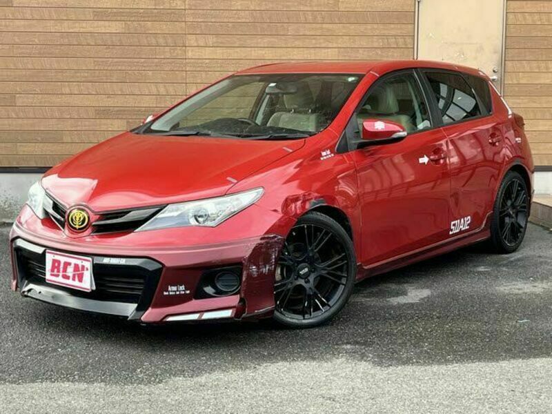 TOYOTA AURIS