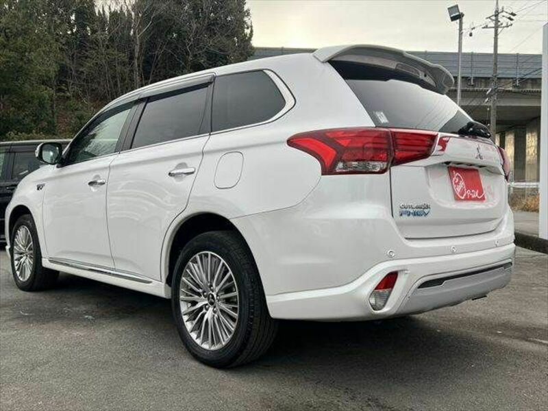 OUTLANDER PHEV