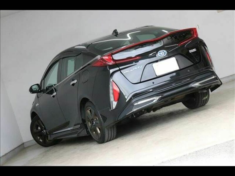 PRIUS PHV