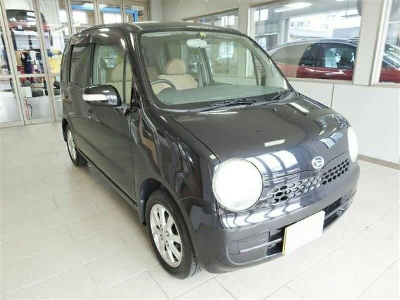 DAIHATSU MOVE LATTE