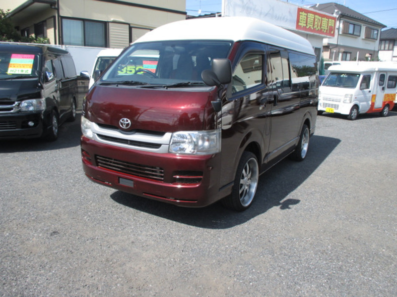 HIACE VAN