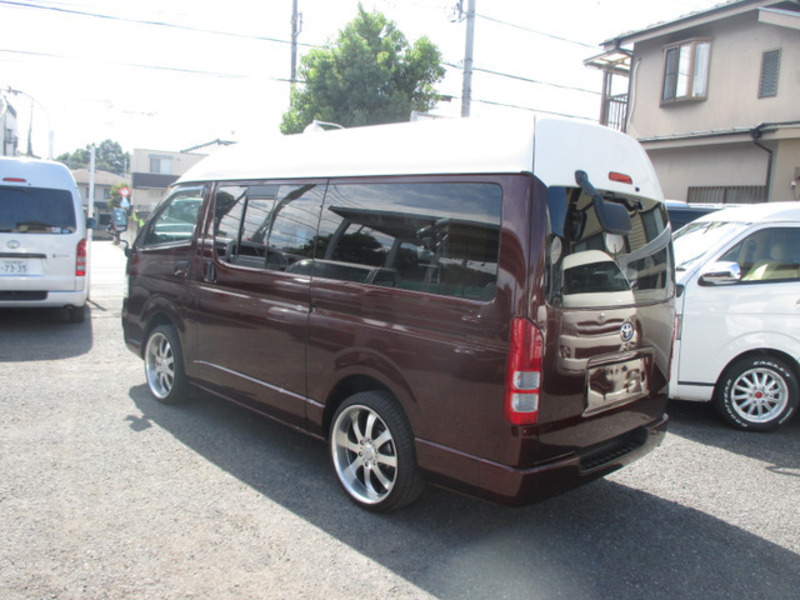 HIACE VAN