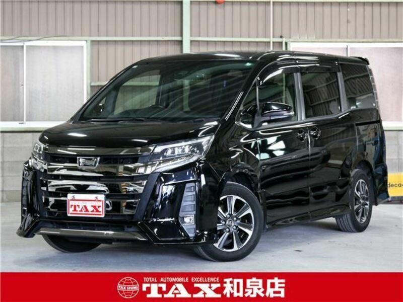 TOYOTA NOAH