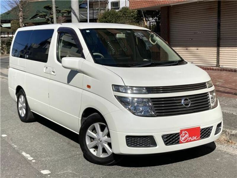 NISSAN ELGRAND