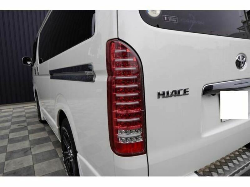 HIACE VAN