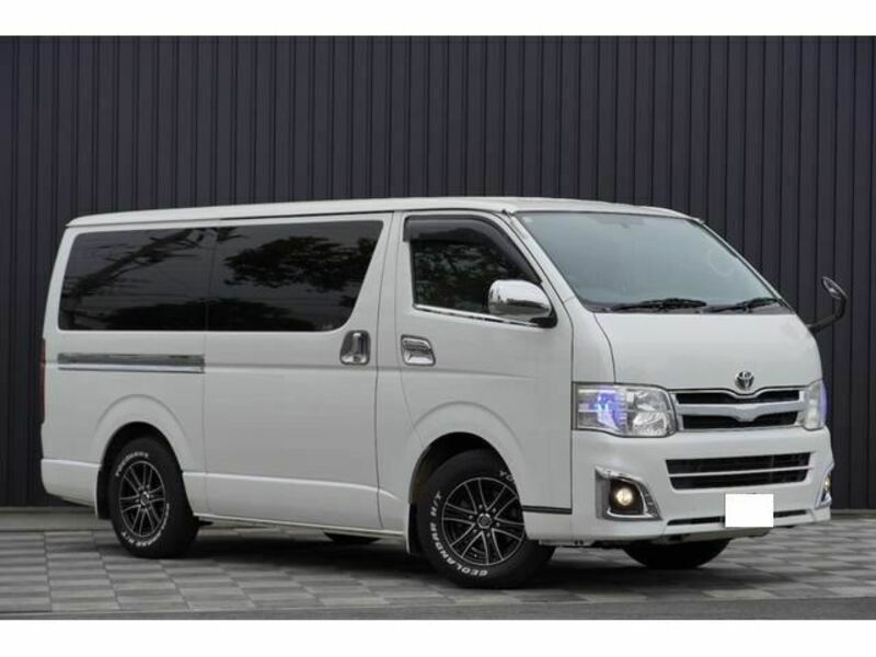 HIACE VAN