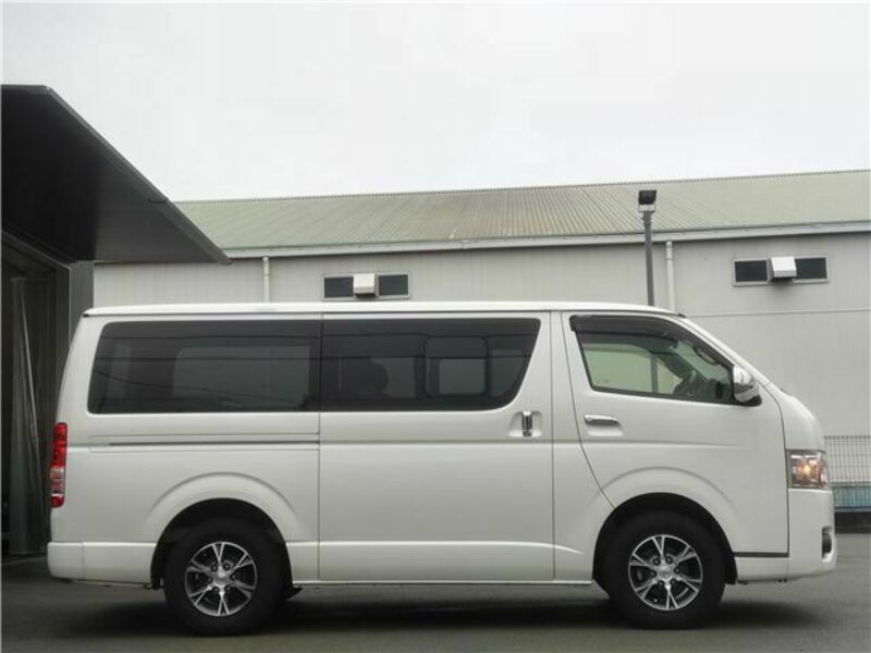 HIACE