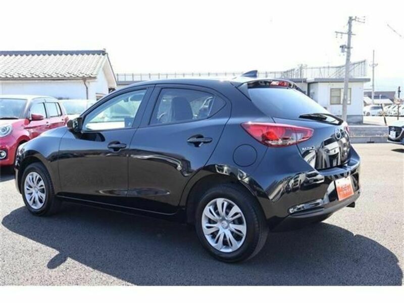 MAZDA2