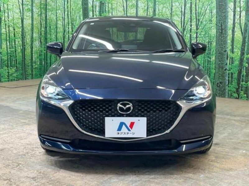 MAZDA2