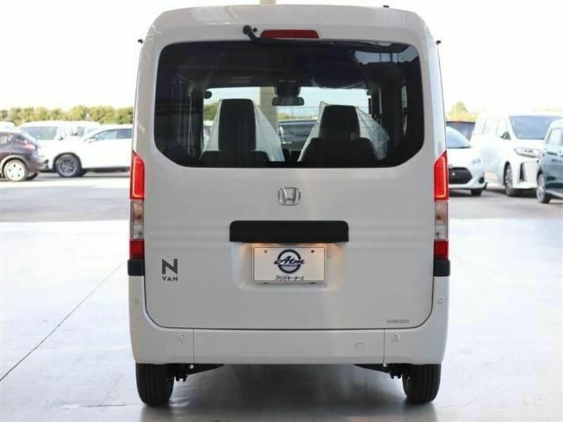 N-VAN