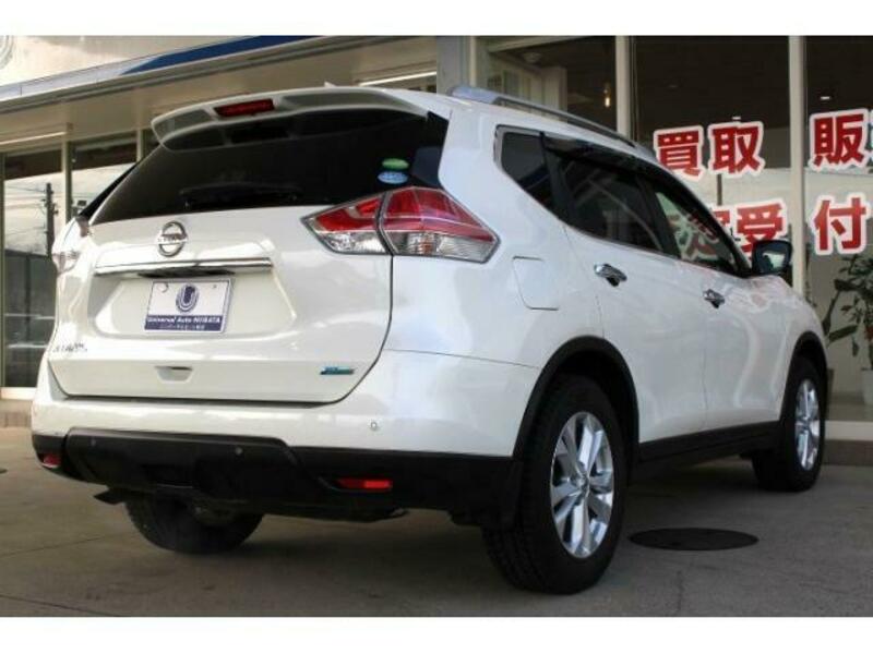 X-TRAIL