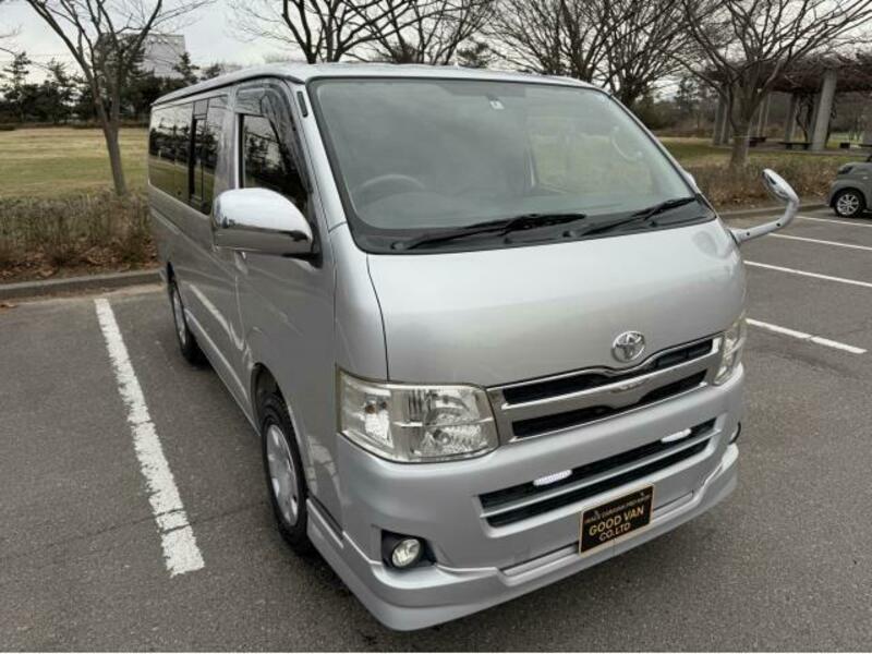 HIACE VAN