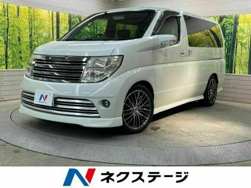 NISSAN ELGRAND