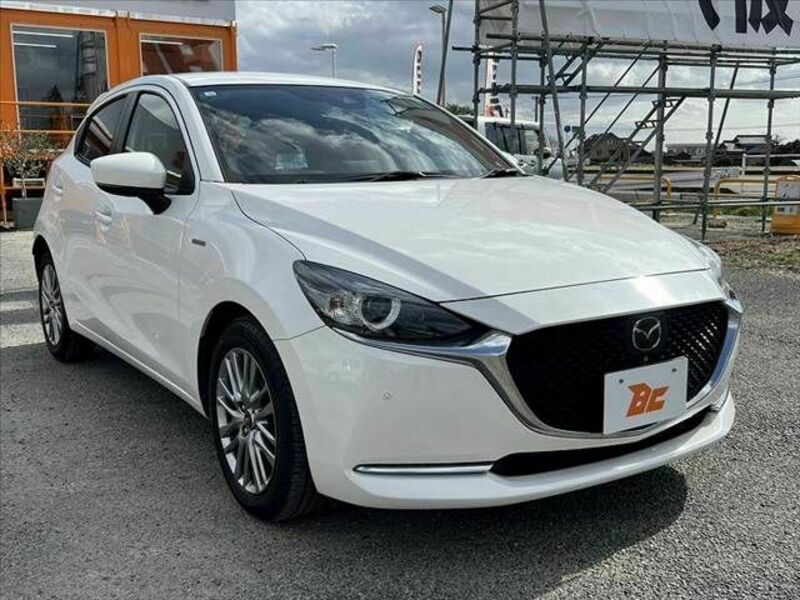 MAZDA2