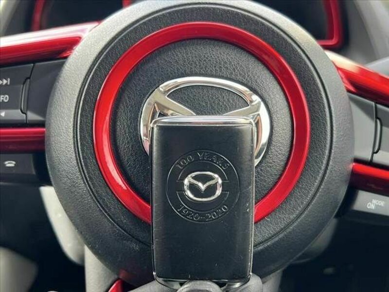 MAZDA2