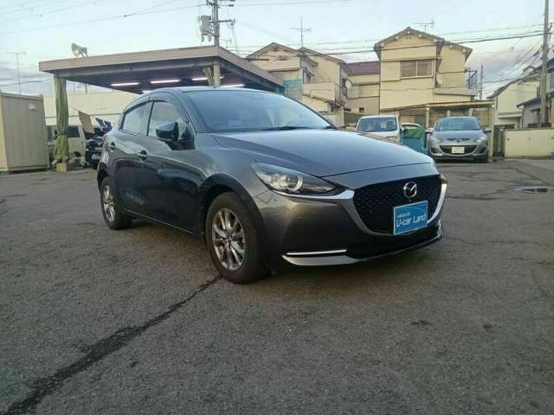 MAZDA2