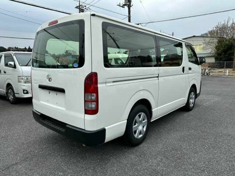 HIACE VAN