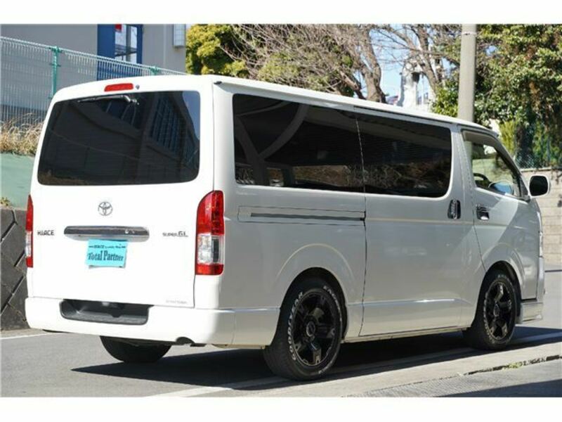 HIACE VAN