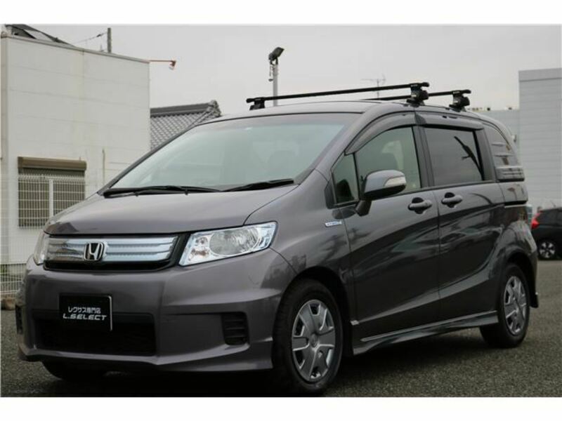 HONDA FREED SPIKE