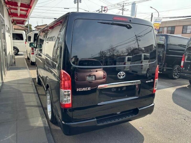 HIACE VAN