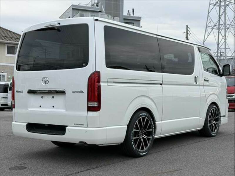 HIACE VAN