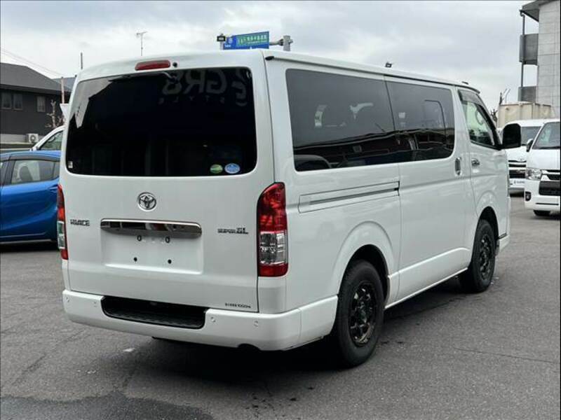 HIACE VAN