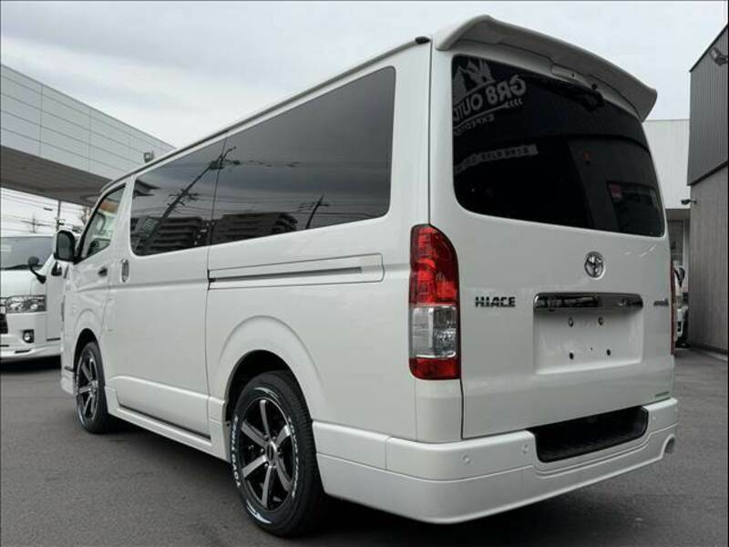 HIACE VAN