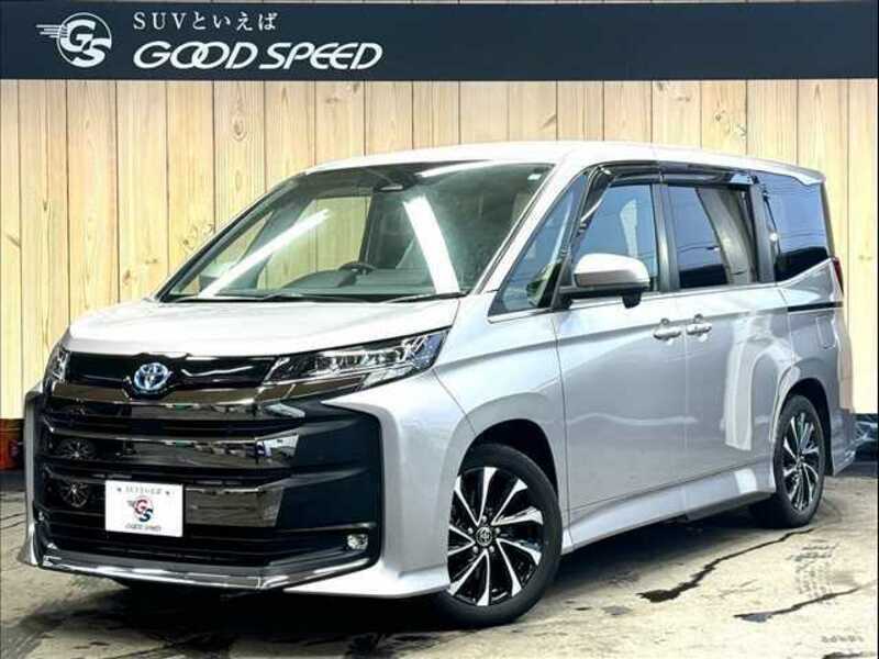 TOYOTA NOAH