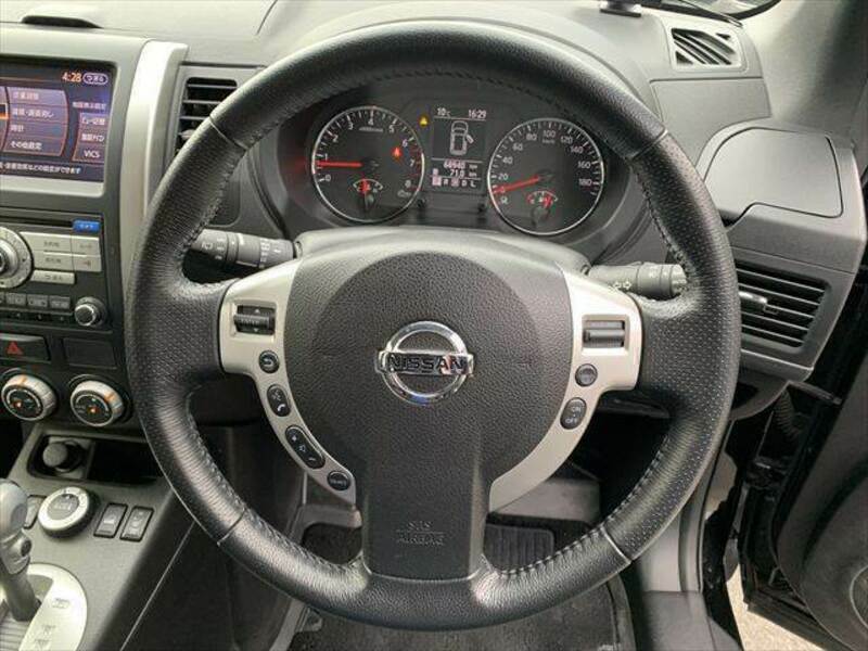 X-TRAIL-9