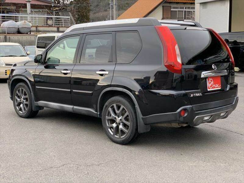 X-TRAIL-18