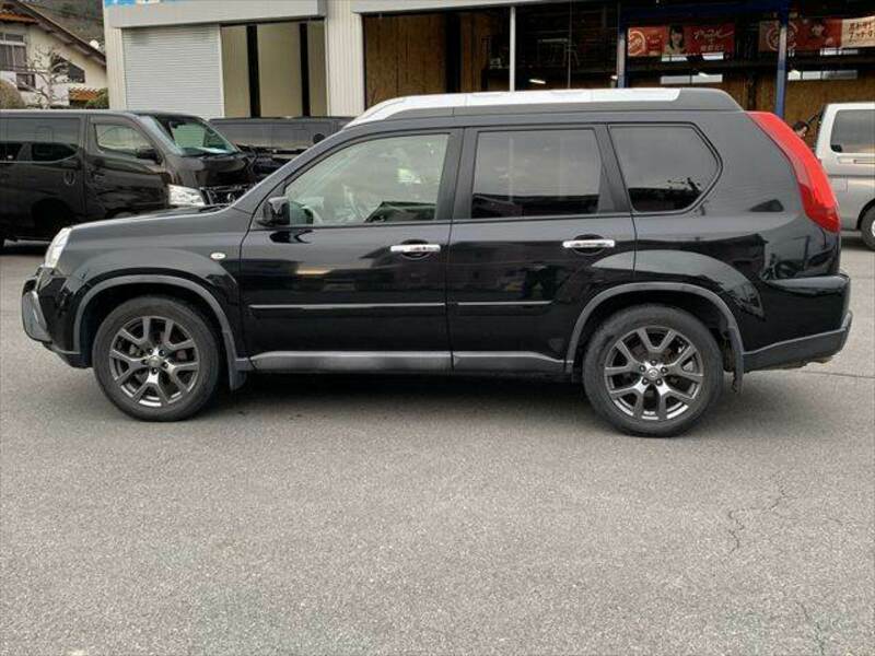 X-TRAIL-19