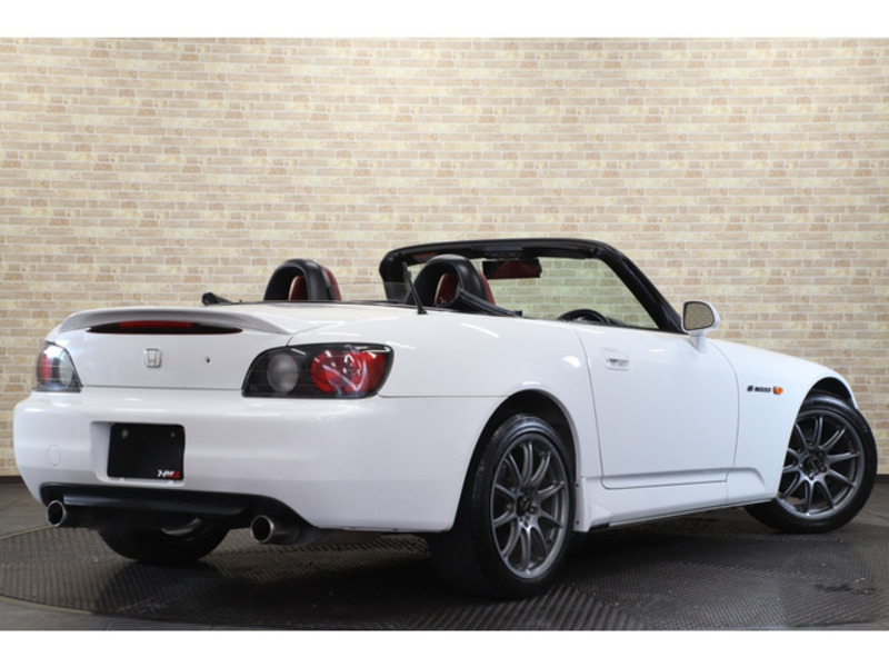 S2000