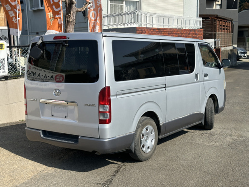 HIACE VAN