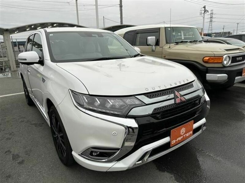 MITSUBISHI OUTLANDER PHEV