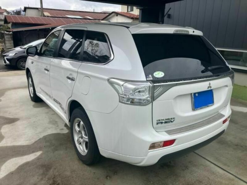 OUTLANDER PHEV